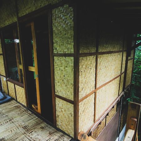 탄정 Bale Jukung B&B 외부 사진