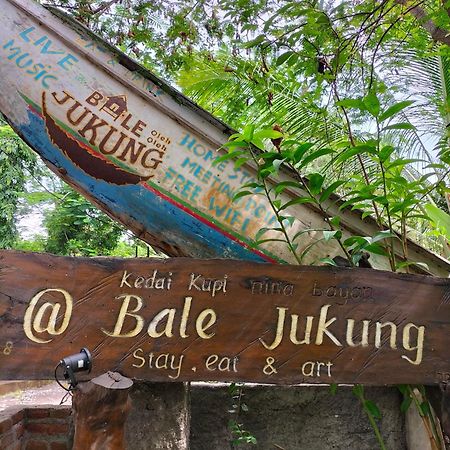 탄정 Bale Jukung B&B 외부 사진