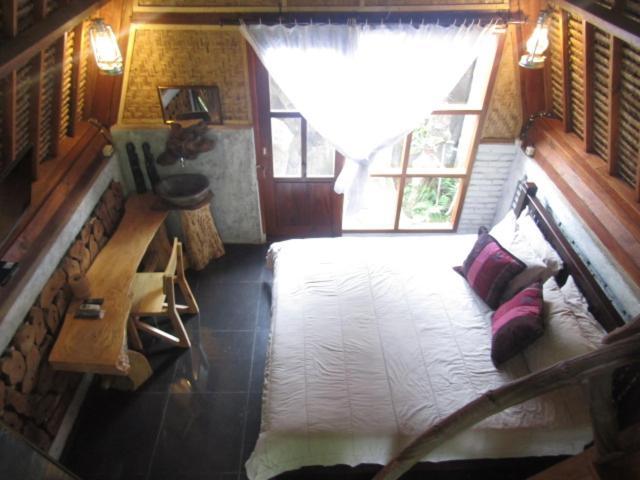 탄정 Bale Jukung B&B 외부 사진
