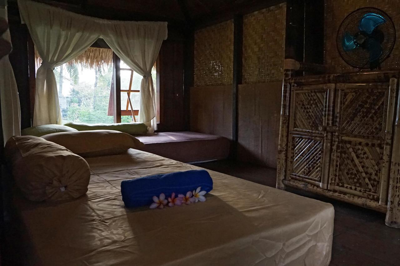 탄정 Bale Jukung B&B 외부 사진